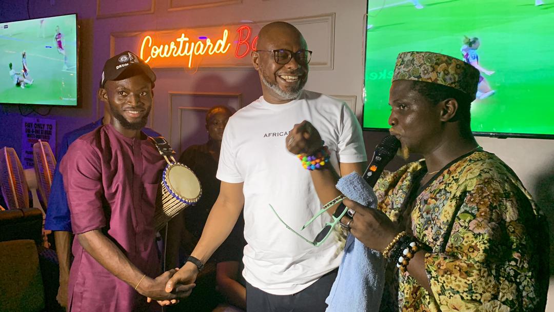 MostWanted_Enny's tweet image. At an Event yesterday 
I had the pleasure of meeting with His Excellency 
The Hon Commissioner for Youth Development, Hon Adesola Gold Adedayo. Alongside Mc shebaleshe, VDJ WALLACE and Real Enigma 

Thank you for having me and my team 
We so much appreciate ❤