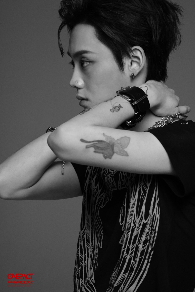 onepact_'s tweet photo. ONE PACT [PARADOXX]
CONCEPT PHOTO : FUNK VER.
#TAG #태그 

#ONEPACT #원팩트
#PARADOXX #20240607_6PM https://t.co/BV3oXSeXMR