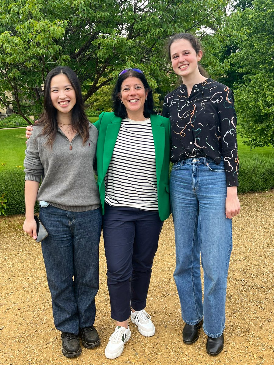 A joy to visit my music alumnae stars @UniofOxford. To see these extraordinary musicians, in their own words, “living the dream” studying music @MertonCollege and @QueensCollegeOx has to be the greatest reward. The gift of teaching is to be treasured! #musictransforminglives