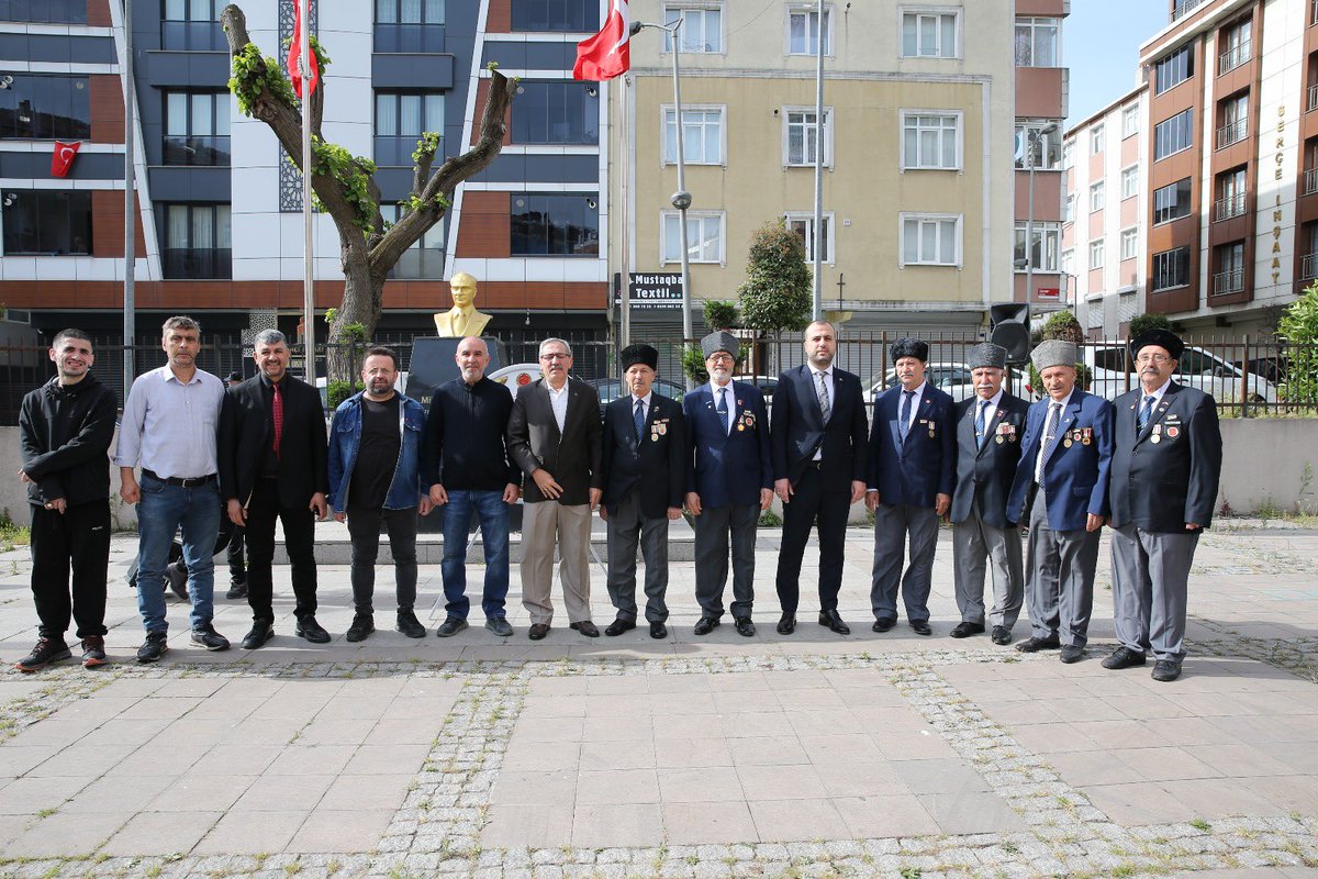 19 Mayıs Atatürk'ü Anma Gençlik ve Spor Bayramı etkinlikleri kapsamındaki tören kutlama programında yerimizi aldık. 19 Mayıs Atatürk’ü Anma, Gençlik ve Spor Bayramımız kutlu olsun! 🇹🇷 #19Mayıs @AkPartiGngren