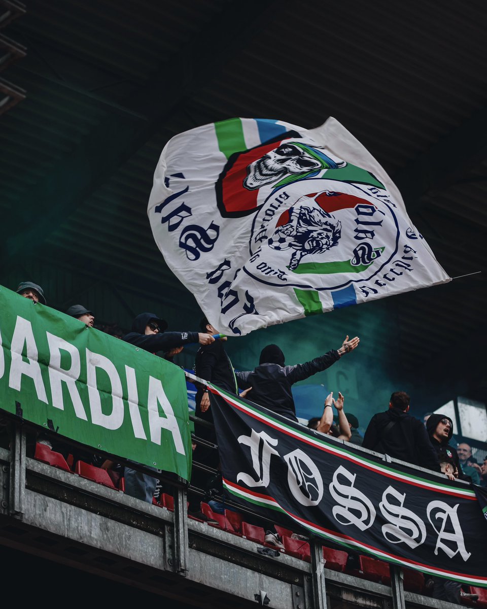 unionbrescia's tweet photo. ๐๐ซ๐
#NonSiScordaMai
#LeonidelGarda
#CapaciDi https://t.co/puLugBvQI8