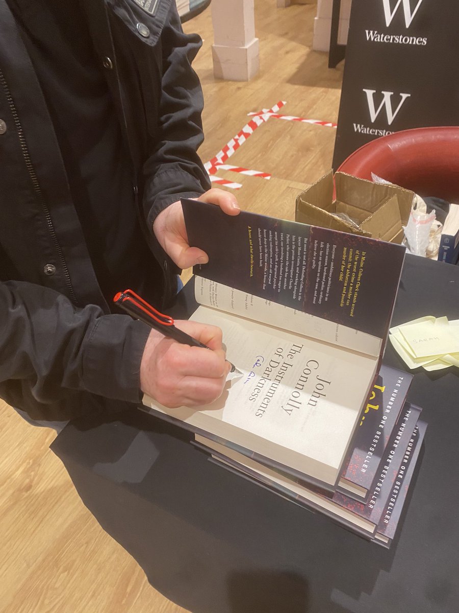 A huge thank you to @jconnollybooks for visiting us yesterday, chatting to customers, and signing books! It was so lovely to have you! We’ve got signed books available in store now! The signed copies my also have a little surprise in them 👀 #booktwitter