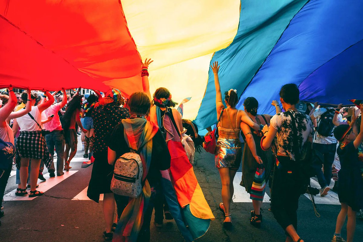 🌈 @UNDP & @ILGAWorld launch the #InternationalPrideAwards, celebrating the tireless efforts of #LGBTIQ+ equality heroes worldwide. 🏆 Nominations open on 1 June. 👉 Learn more: bit.ly/4bpSWoR #EqualityForAll #IDAHOBIT