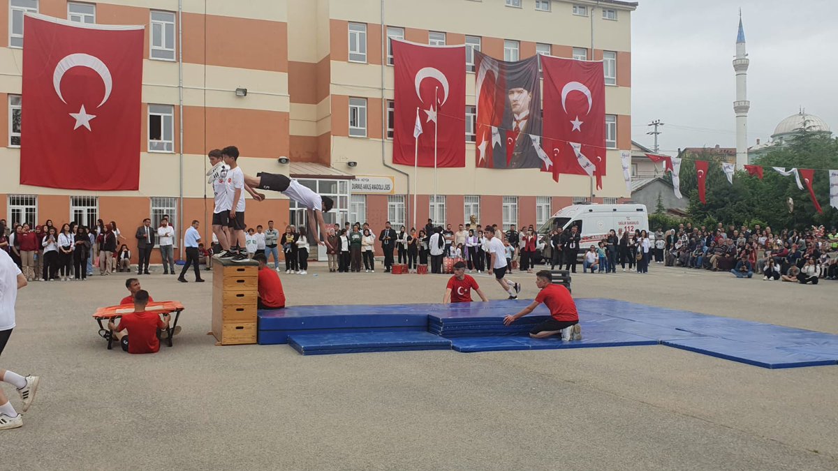 HuyukilceMEM's tweet photo. 19 Mayıs Atatürk'ü Anma, Gençlik ve Spor Bayramı, Kaymakamımız Sn. Nur YALÇINKAYA, Hüyük Belediye Başkanımız Sn. Dr. Sadık SEFER, İlçe Milli Eğitim Müdürümüz Erdoğan MADEN, Kurum Amirleri, öğretmenlerimiz, öğrencilerimiz ve vatandaşlarımızın katılımıyla coşkuyla kutlandı. https://t.co/NwhPWl5uCt