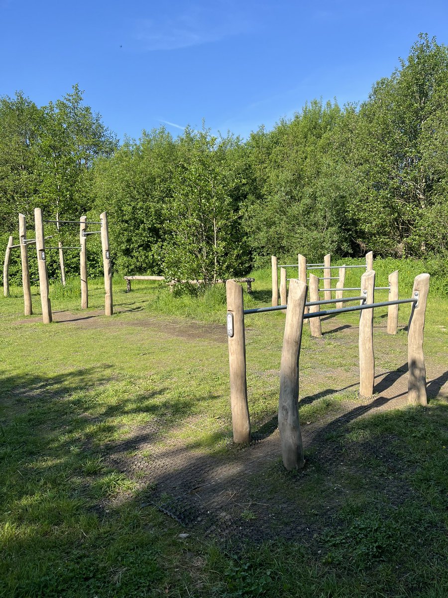The natural play area in Baggott estate is now open 🌳 🪵 There are nets to climb over, poles to run under and timber logs to balance along ! This is for all ages to exercise and have fun. I will do a video on how you can use the equipment next week