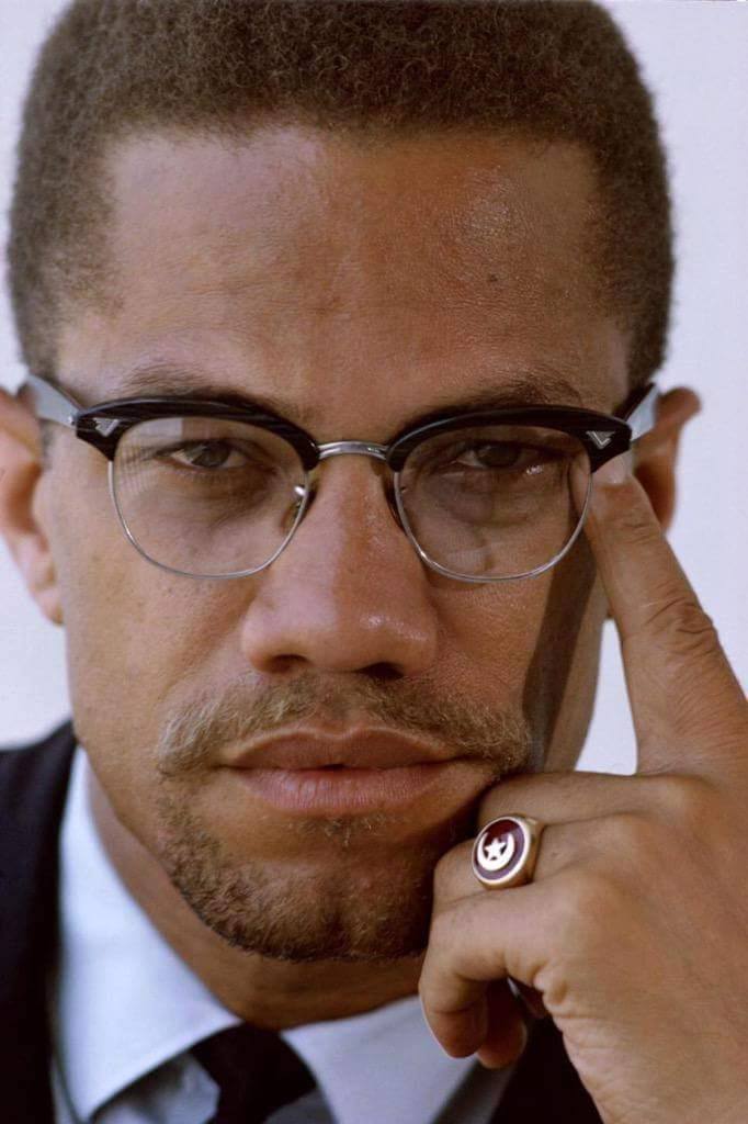 samsonite80300's tweet photo. #HappySolarReturn Happy 99th
Birthday to our Beloved Brethren
Omowale El-Hajj Malik El-Shabazz
(Malcolm X), born on this day in 1925. https://t.co/iUWDrFIniF
