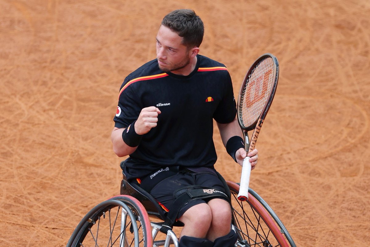 5⃣th men's singles title of 2024 for @alfiehewett6 🏆 Top seed Hewett wins his fourth ITF 1 title of the year after defeating Gustavo Fernandez (ARG) 6-1, 6-1 at the Internazionali BNL D'Italia in Rome. #BackTheBrits 🇬🇧 | #wheelchairtennis