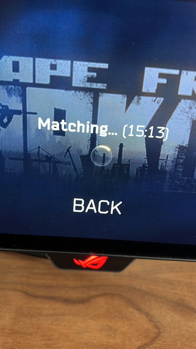MauvaisesP's tweet photo. @nikgeneburn @bstategames You are a joke 
Fix MM waiting 
This game is a scam https://t.co/NTeWDnIKjb