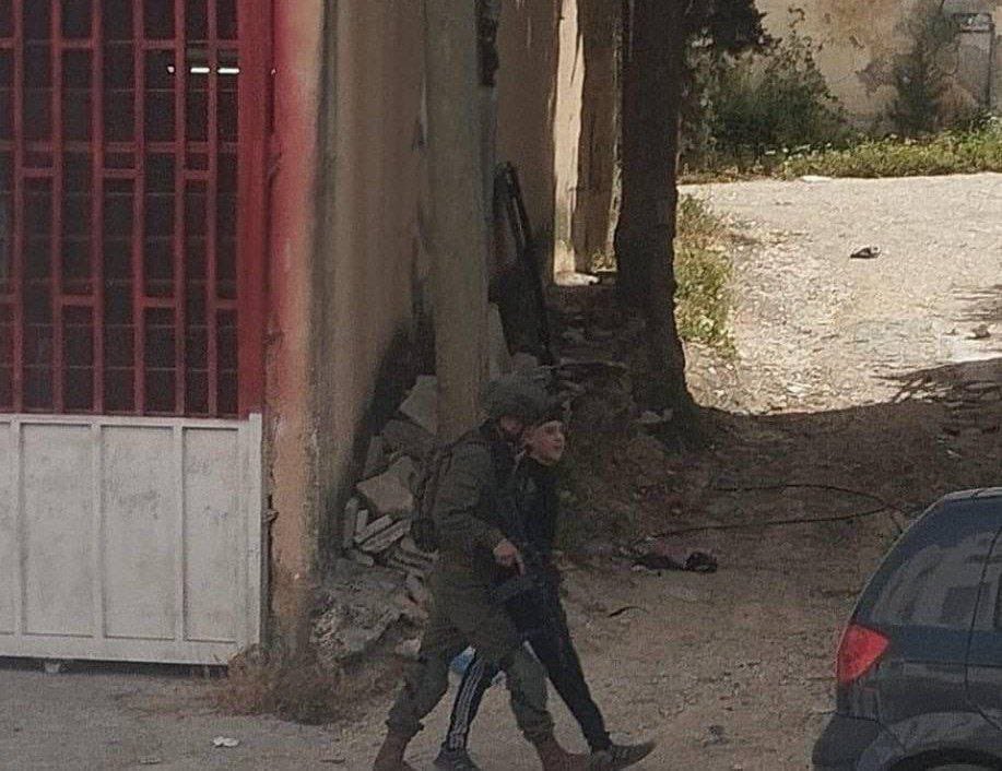 Israeli occupation forces arrested a Palestinian minor from the village of Burin, south of Nablus.