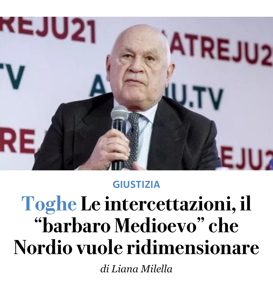 Nel Medioevo in effetti si intercettava alla grande 😂😂😂 che ignoranza, Lollobrigida sta infettando tutti