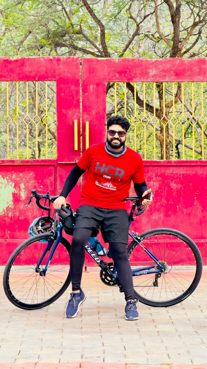#HyderabadLovesCycling #HappyHyderabad #Cyclist 100 Km Century Ride Spreading Happiness @Anjani_Tsn @MspFintech Supporting #hyderabadCyclingRevolution #activemobiltiy Campaign Walk < 1 km Bicycle < 5 km Public Transport > 5 km @HydcyclingRev