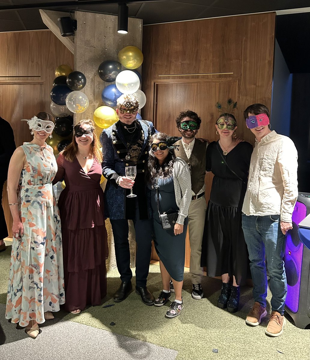 Congratulations Dr. Routier for successfully defending your thesis on Plant Nanobionics: from localized carbon capture to precision molecular delivery! 👏🍾
I am very proud of Cyril’s achievements and excited to follow his next step!  🤩