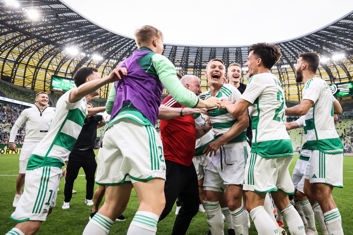 Podaj dalej, jeśli wspierasz dziś tę DRUŻYNĘ! 🫡

#DerbyDlaLechii