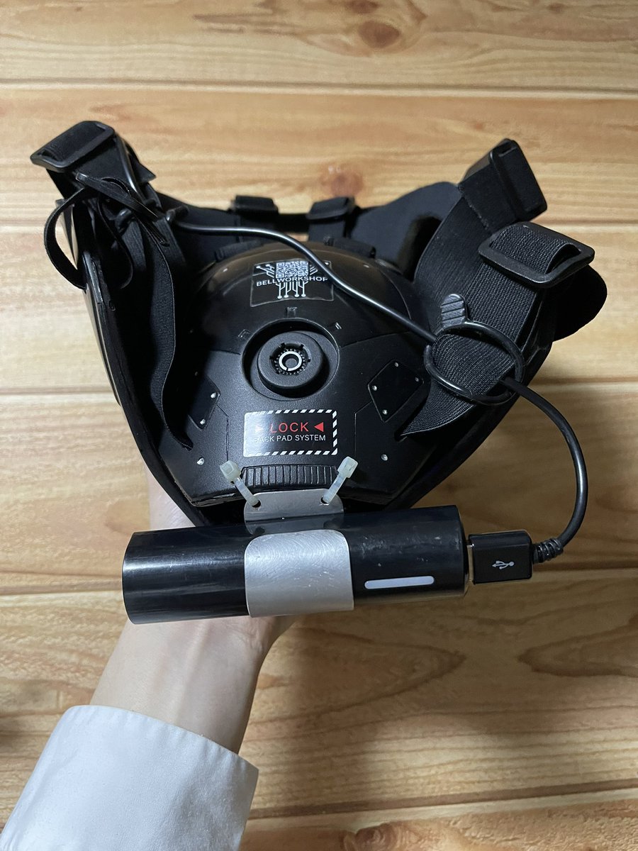 wTBT0rHZsFFX92v's tweet photo. B.W.SのV3に度付きインサートレンズ実装
後頭部にはモバイルバッテリーの吊り下げ金具
さらにインドア戦用のクリアレンズも完成‼️

これで暗いところでも快適に戦えます✨

インサートレンズの相談にのっていただいたオードビー様にも感謝！
#BELLWORKSHOP  
#オードビー https://t.co/BrpwsztcXE