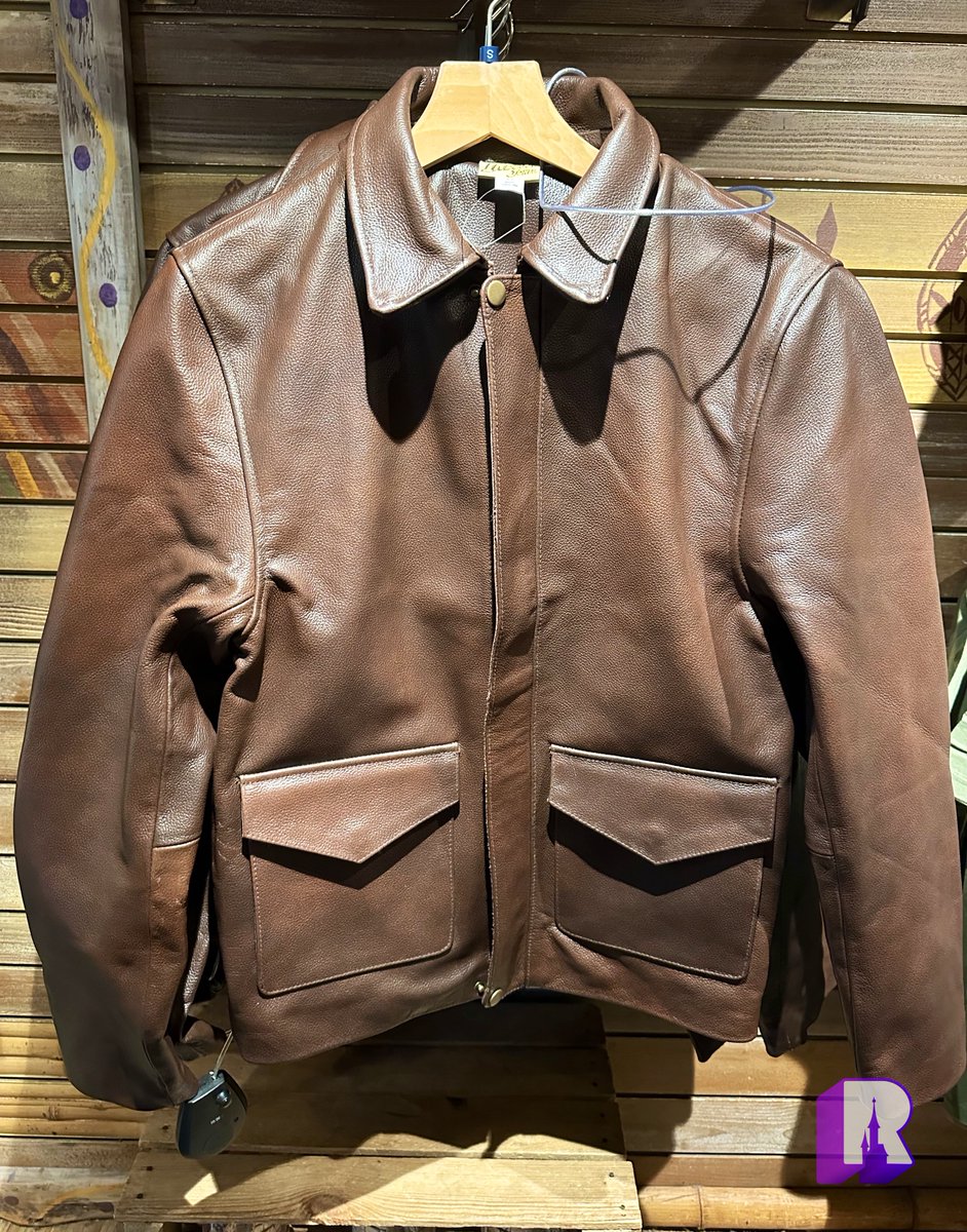 🛍 Indiana Jones leather jacket (€400, Indiana Jones Adventure Outpost)