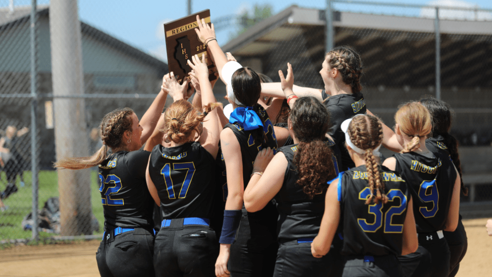 The Pleasant Hill Lady Wolves showcased their offensive power in their 15-0 victory over Camp Point Central for the Class 1A Regional Title.  kjfmwbba.com/2024/05/19/ple…