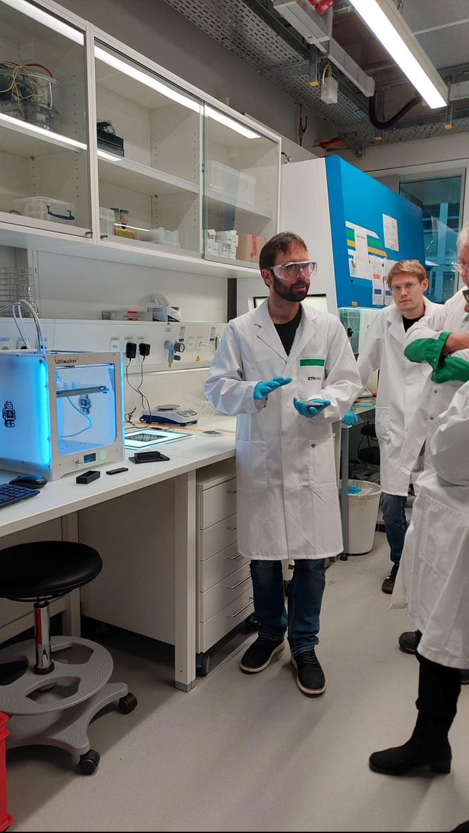 BioanalyticsLab's tweet image. ETH Zurich’s new BSS teaching and research building on the Schällemätteli life science campus in Basel has officially opened its doors. In the Bioanalytics group, we organized a lab tour for the curious guests to showcase our work on "labs in credit card size".
