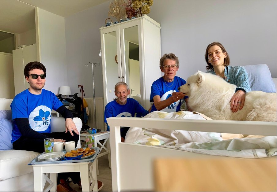 EMEC members are also celebrating Blue Sunday! 💙 We had a nice biscuit and drink together. The price that one would normally pay at a restaurant will be donated to scientific research on ME/CFS. We chose @MEResearchUK #BlueSunday