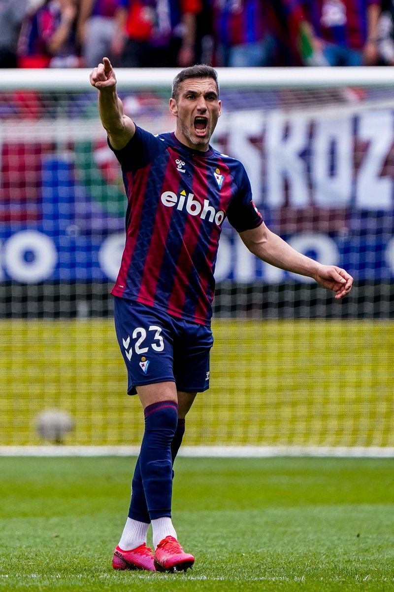 HERRI BATEN NORTASUNA!
19/05/24 - SDE 1-0 Efese
Seguimos en la brecha. +3💪
Pausoz pauso, <a href="/SDEibar/">SD Eibar</a> beti aurrera! 🔵🔴
