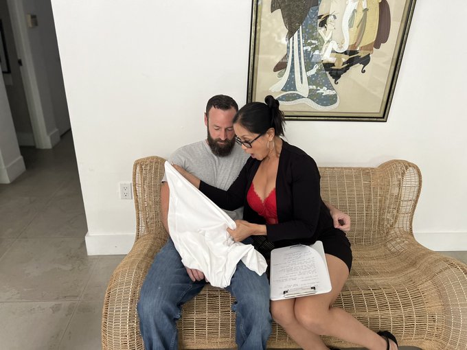 Y&rsquo;all ain&rsquo;t ready for this! Gonna be 🔥🔥  @JazmineCruzOff1 gave me a sexsion unlike any other! https://t<a class="tags" href="/tag/jazminecruzoff1">@jazminecruzoff1</a><a href="/tag/sellingcontent"class="tags"><span>#sellingcontent</span></a>