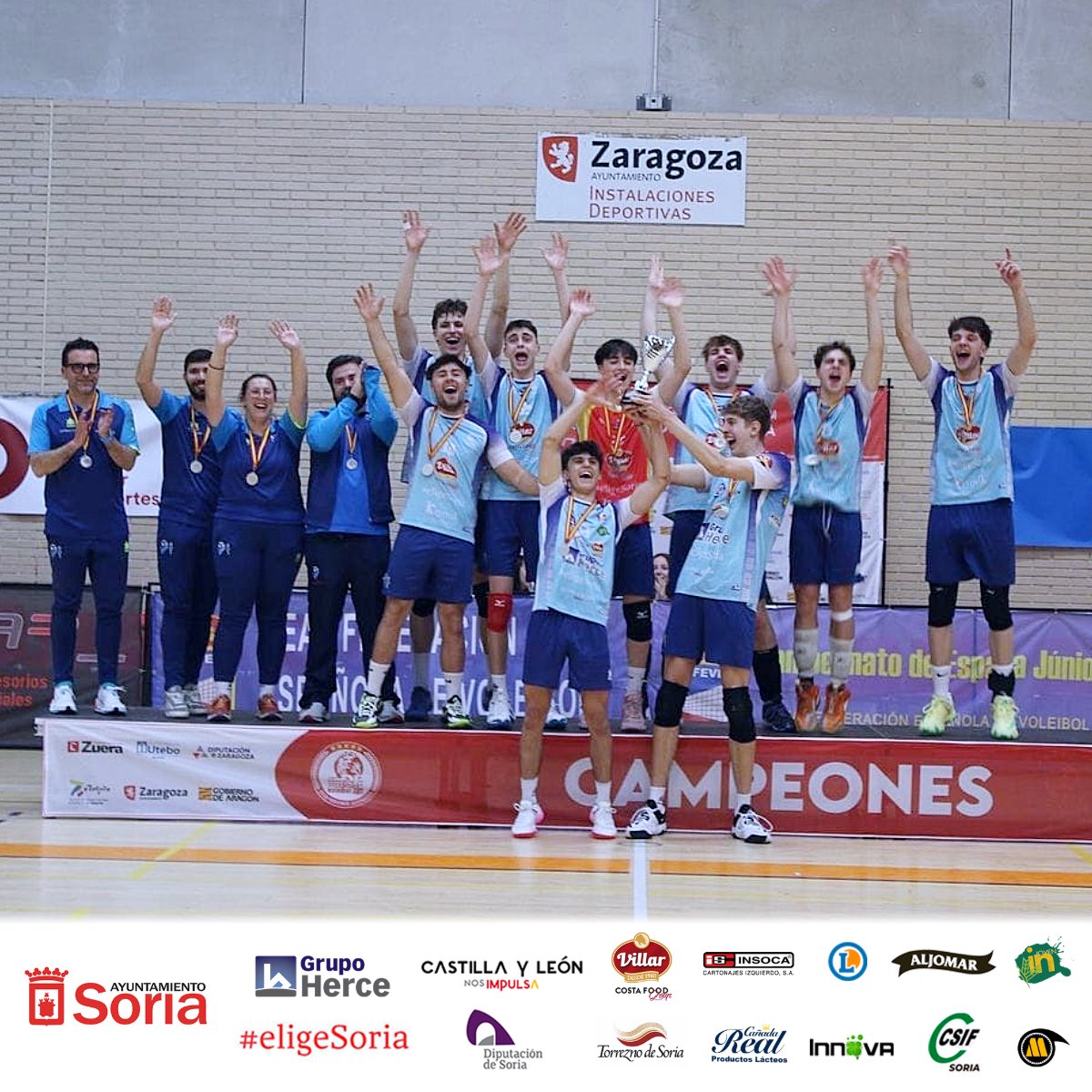 🥈🩵 ¡SUBCAMPEONES DEL III CAMPEONATO DE VOLEIBOL DE ESPAÑA JÚNIOR MASCULINO! Orgullosos de nuestros canteranos Celeste y por todo el esfuerzo que dieron en la cancha 👏🩵