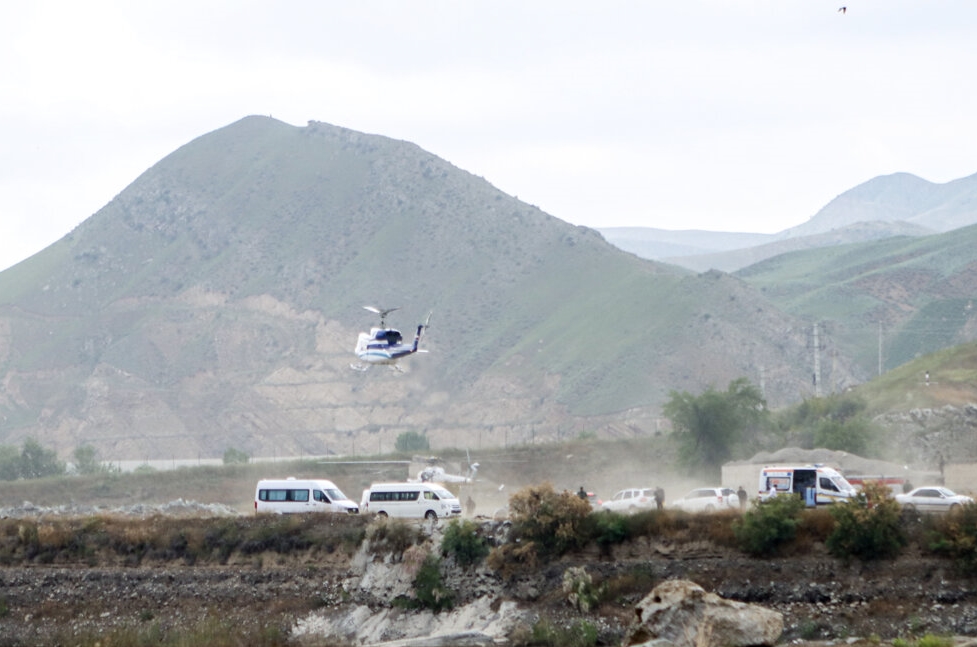 İran Cumhurbaşkanı'nı taşıyan helikopterin sert iniş yaptığı yer kesinleşti anlatilaninotesi.com.tr/20240519/10839…