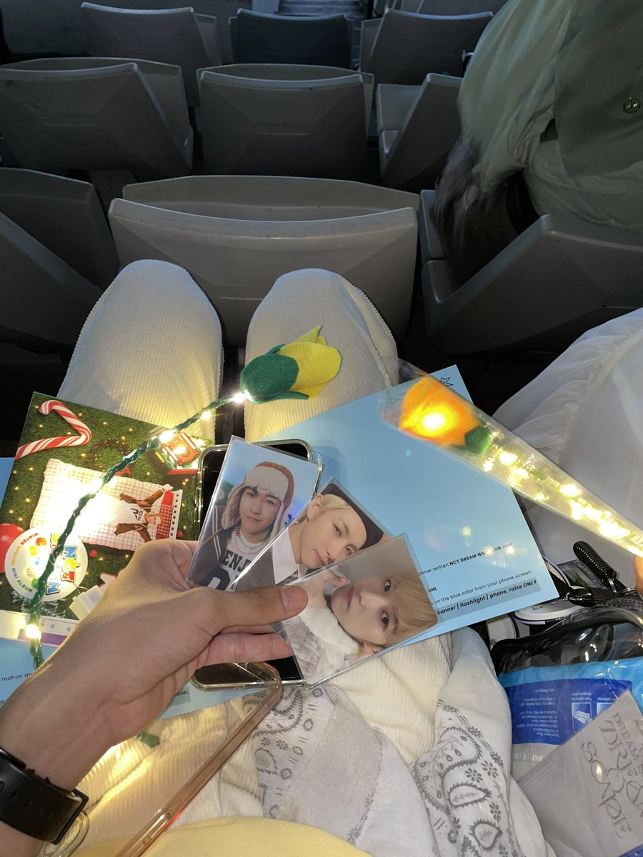 0kidoK1yo's tweet photo. Letโs meet in another tine Huang Renjun
#YouRenjun
#Yellowithrenjun
#YellowingTDS3
#NCT_DREAM https://t.co/yYD6mRPUgT