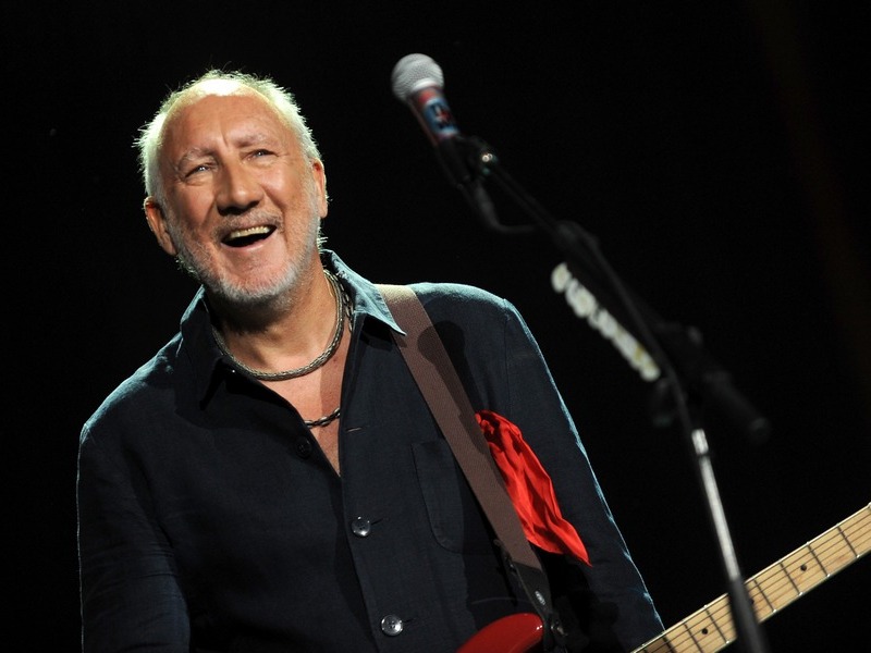 RockHistoryPics's tweet photo. Happy 79th birthday to the legendary Pete Townshend, the co-founder, guitarist, second lead vocalist and main songwriter of the Who. 

#PeteTownshend #TheWho #rocknroll https://t.co/ObrW1vm0Oj