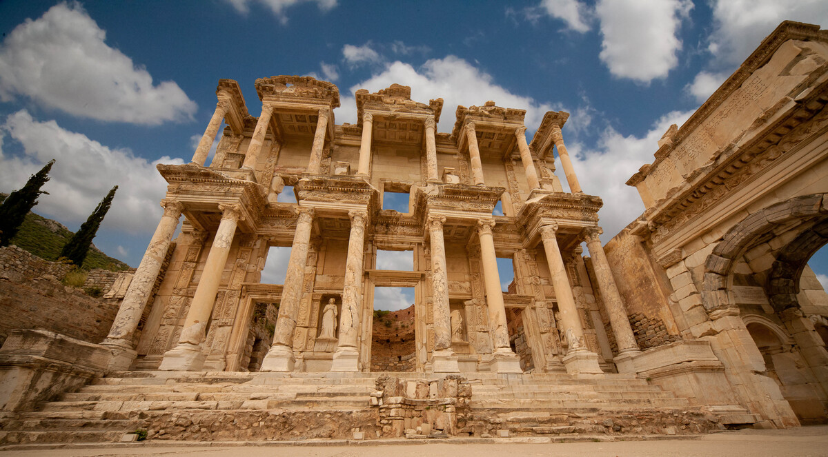 Explore the ancient ruins of Anatolia, Turkey on your next cruise adventure! Book through our app and step back in time while soaking in stunning views. Don't miss this incredible journey! 

#Turkey #Anatolia #AncientRuins #CruiseAdventure 
#MyKindofCruise #Cruise #App