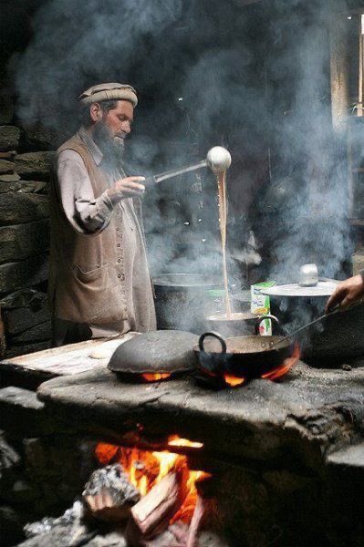 Bir derviş düsturudur; “yük olma, yük al.'