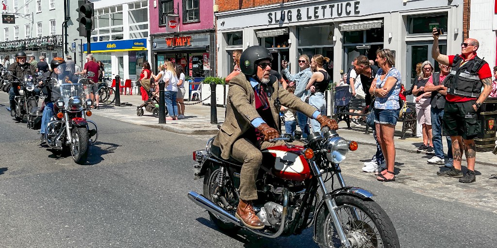 🎩🌍 The global sensation @gentlemansride rolled into Colchester today! With events in over 121 countries, we're proud to be part of this amazing cause. Organized by @Franksmoto, located on Turkey Cock Lane, today's ride was all about raising funds for men's mental health. 🏍️💙