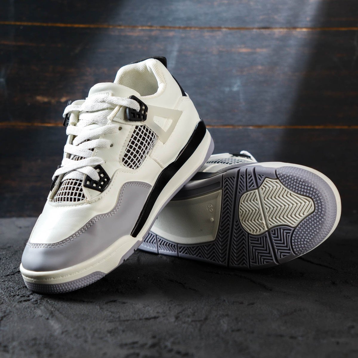 Nama Produk:  PAULMAY - Sepatu Sneakers Pria Wanita Vegas White Grey
Harga Produk:  Rp799.000
Harga Diskon:  Rp149.000 

s.lazada.co.id/s.JfCi3
s.lazada.co.id/s.JfCi3