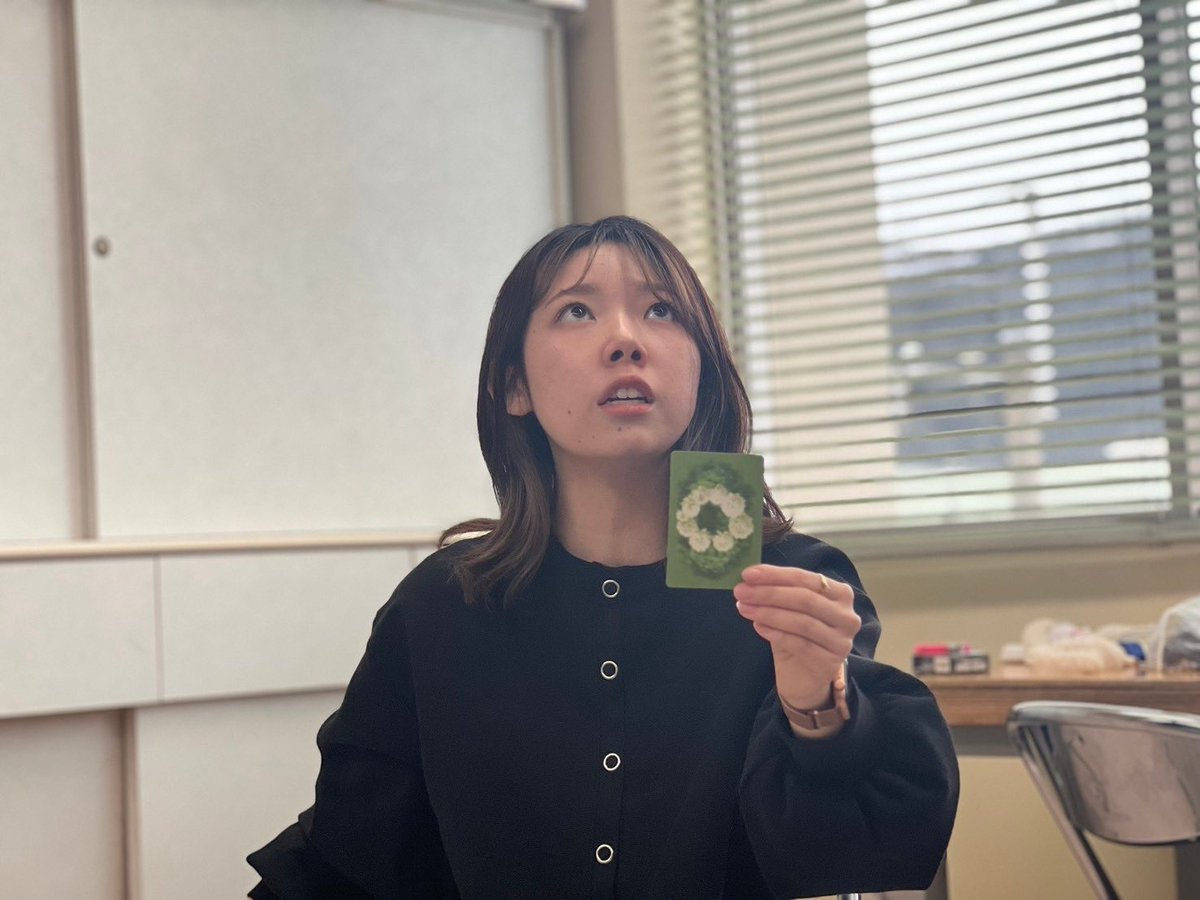 mana_produce's tweet photo. #友達審査会 
キャラクター紹介6️⃣
U(成川晶子)役　→ 濱崎優姫

時にはカウンセラー。
時には事務員。時には看護師…

口癖は『ちょっと待ってええ！！』
彼女引くカードが導くお告げとは！？

sideA.Bの変化をお楽しみに✨ https://t.co/9YR231x9h7