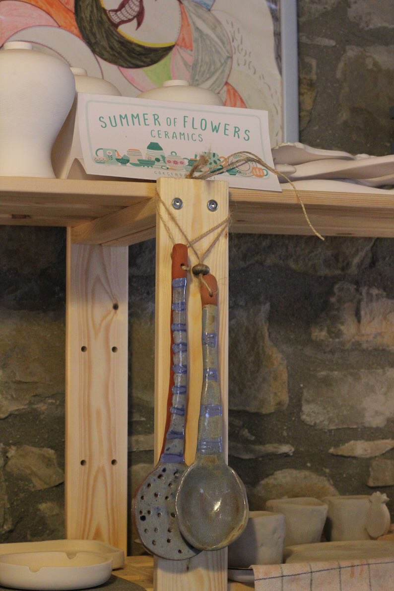 Baking up a storm in your cottage kitchen? My handcrafted ceramic spoon set (strainer &amp; serving) is 25% off for a limited time! Whimsical design meets everyday function - perfect for your counter or a cute crock! #cottagecorekitchen #etsyfavorites #etsy

sofceramics.etsy.com/listing/172108…