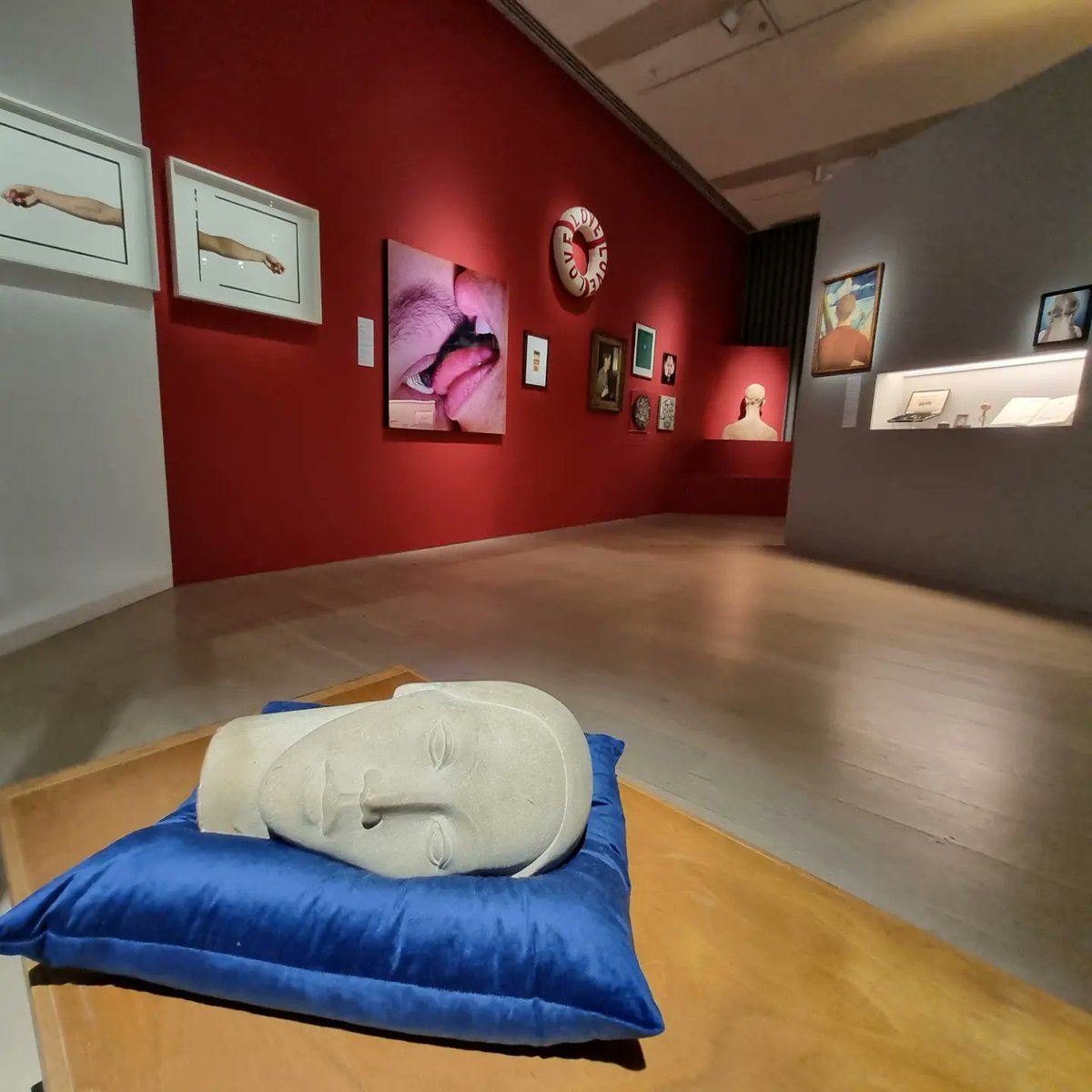Arter Modern Sanat Müzesi'nde Ömer Koç'un koleksiyonu oldukça ilginç ve keyifli.. 
Dolapdere'de Picasso, Chagall, Kokoschka görmek güzel duygu..
Tavsiye ederim..