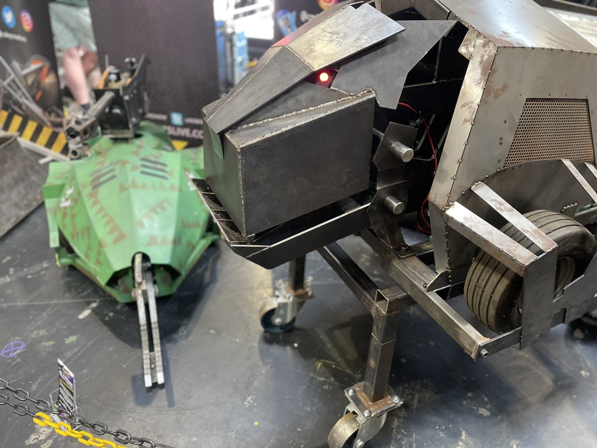 DanielleStanif2's tweet photo. Makers gonna make @MakersCentral https://t.co/hVcHEGnK7t