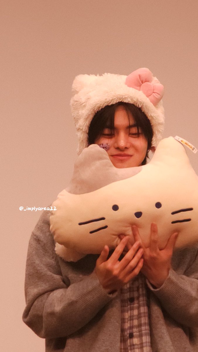 _implyarea22's tweet photo. 240519 LEO 1st Fansign (SW)

What do you want? 
I WILL GIVE YOU ALLLL😭😭
#LEO #리오 #131LABLE https://t.co/fmJjHouJY4