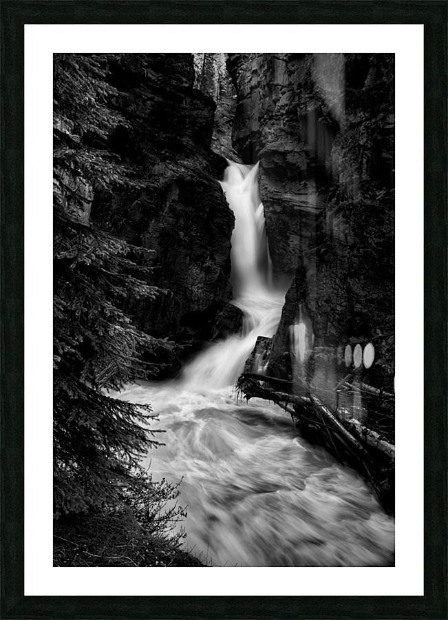 Using photography to decorate your space can bring the beauty and the essence of a landscape into your home.#Buyintoart #homedecor  #travel #artistsonTwitter #artmatters #aYearforArt #artprints #artforsale Click link for info and pricing  buff.ly/3wr0x7r