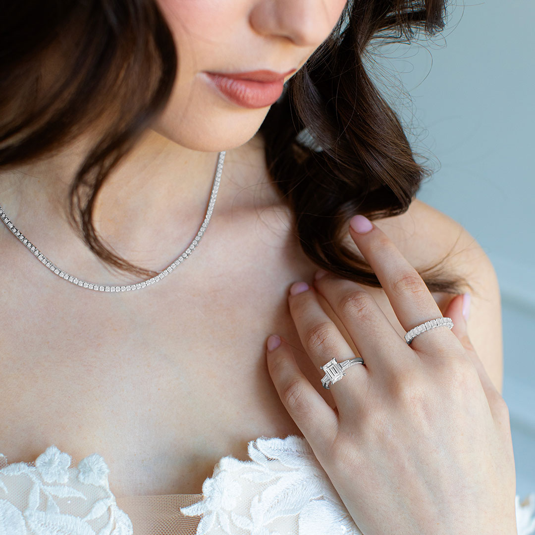 Graceful and glamorous for your special day and beyond. Make every moment sparkle with our exquisite bridal jewelry. 💍👰 #BridalJewelry #WeddingDaySparkle #ElegantBride #ASHI