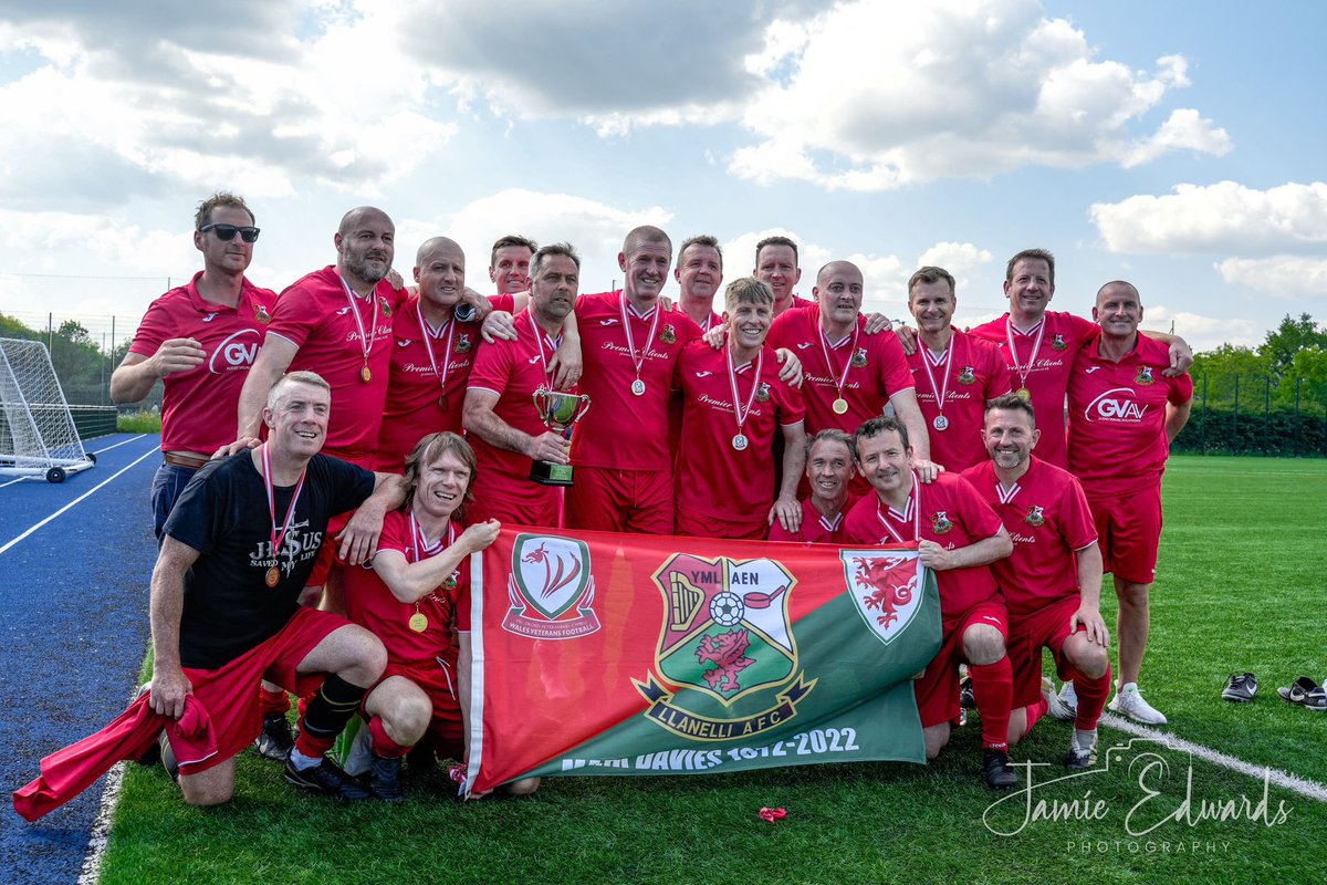🏆 CHAMPIONS Our @LlanelliV over 45’s were victorious in their @WalesVets league cup final winning 4-1! They complete the league & cup double, an absolute credit to the club, every single one of them. Well done all! 👏🔴