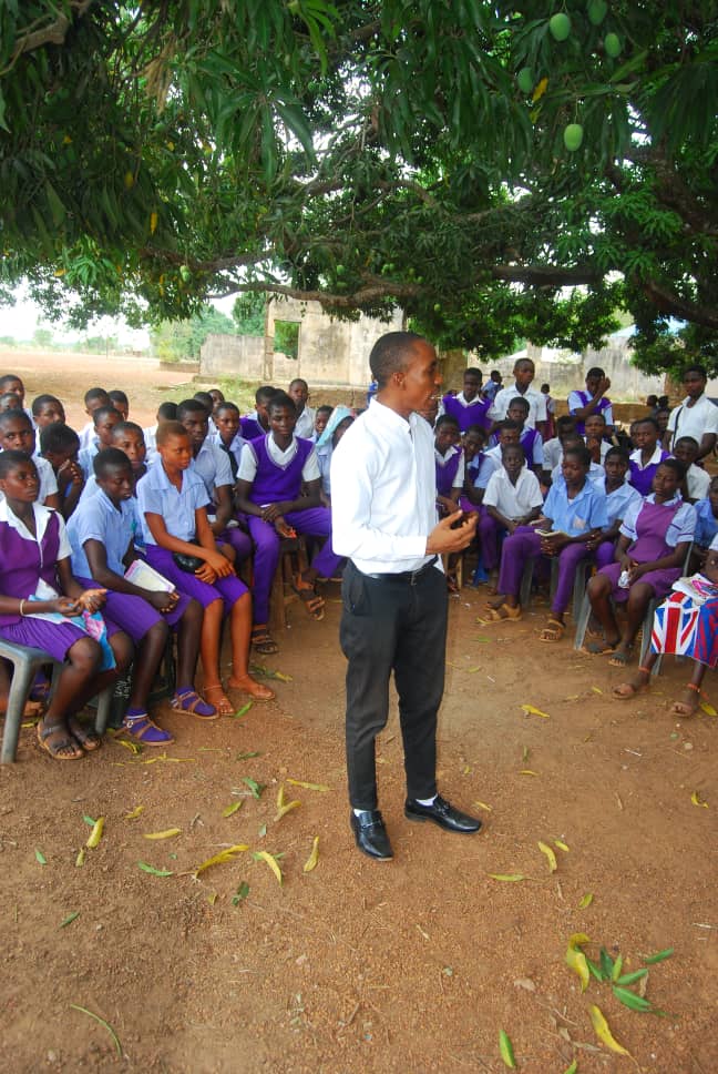 The Child's Place of Plan Initiative, TCPPI (@ttcppi) on Twitter photo Our President Amb. <a href="/reuben_anoke/">Reuben, Anoke</a> addressing the students of Kpakpaji High School, Ezzama, Ezza LGA, Ebonyi State after presenting Textbooks, School Uniform & School bag to Master Okoibiam Enyinnaya
#tcppi
#patriotismisthekeytonationbuilding
#letsrevamptheeducationsectorofnigeria Our President Amb. <a href="/reuben_anoke/">Reuben, Anoke</a> addressing the students of Kpakpaji High School, Ezzama, Ezza LGA, Ebonyi State after presenting Textbooks, School Uniform & School bag to Master Okoibiam Enyinnaya
#tcppi
#patriotismisthekeytonationbuilding
#letsrevamptheeducationsectorofnigeria