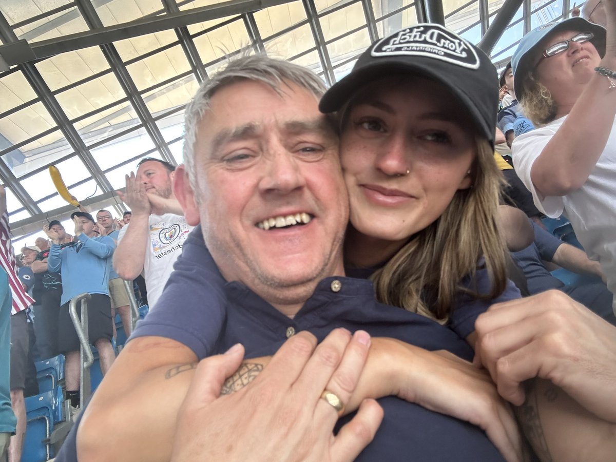 watching the blues with my best mate will forever be my fave thing 🫶🏽