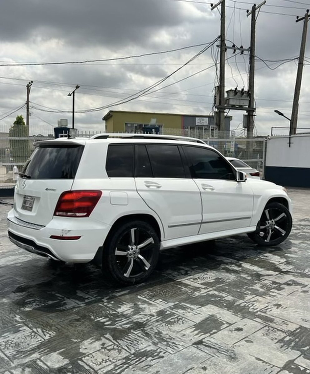 For Sale: Pre-Owned 2014 Mercedes Benz GLK350 (Diesel Engine)

📍: Agege

Asking Price: 18m (Slightly Negotiable)

If interested, DM or Call/Whatsapp; 08188111105 for Inspection.

#BuyLagosLtd #BuyLagosLtdAutomobile #CarsForSale #MercedesBenzGLK350