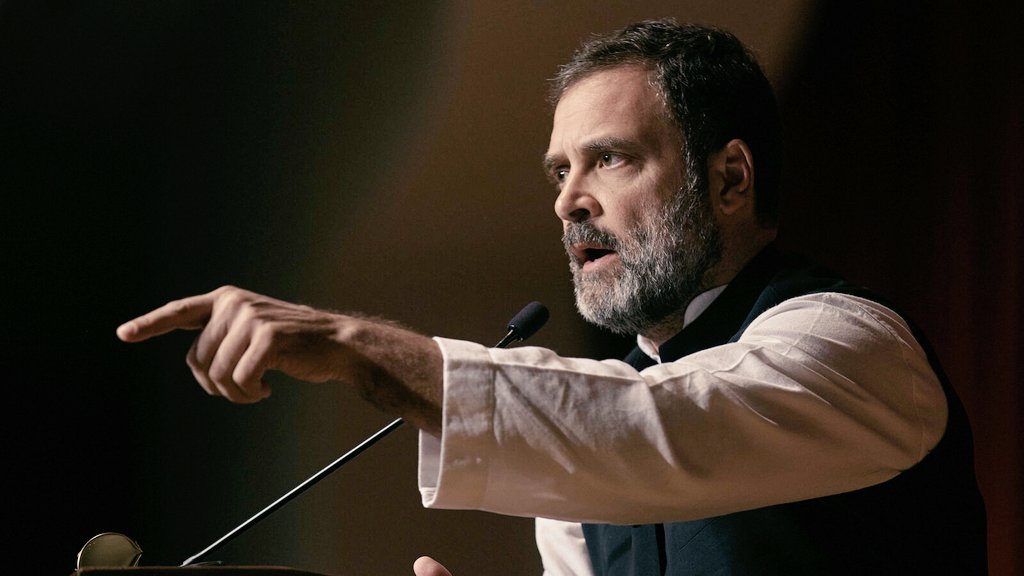 BIG BREAKING 🚨 Rahul Gandhi issued a STRICT WARNING to ECI officials doing fraud on the behest of BJP ⚡ “We expect all the officials on election duty to not to forget their duties under pressure from BJP Otherwise as soon as INDIA Govt is formed, such action will be taken