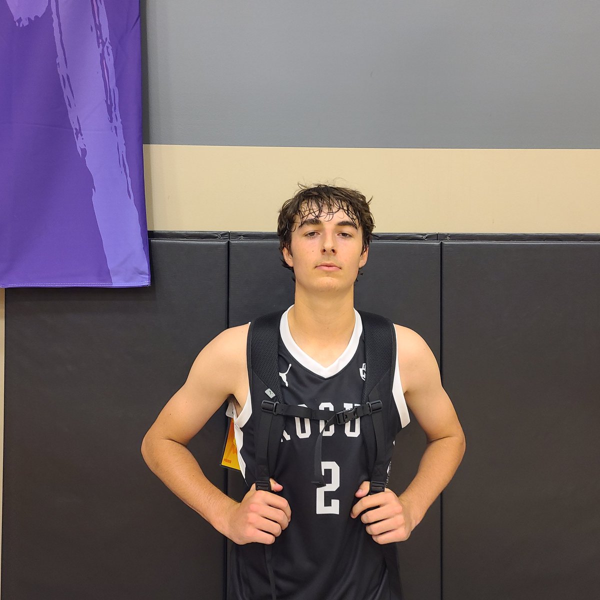 19 points and the go-ahead 3 in the big win over #1 ranked Select Basketball Pro16. Four or five 3s, high level off ball movement, and flashed his passing feel and vision. Currently not hearing from any D1s... not for long