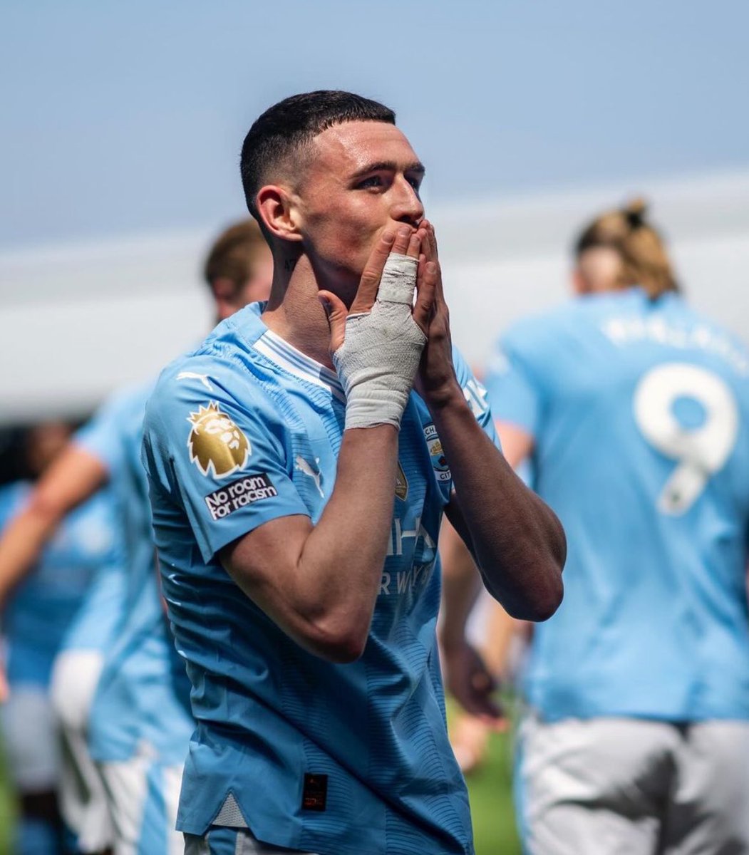 🗣️ Phil Foden: “I’ve never played against Messi and he was like my idol growing up. Just to sit down with him and have some time to speak to him would be cool.”