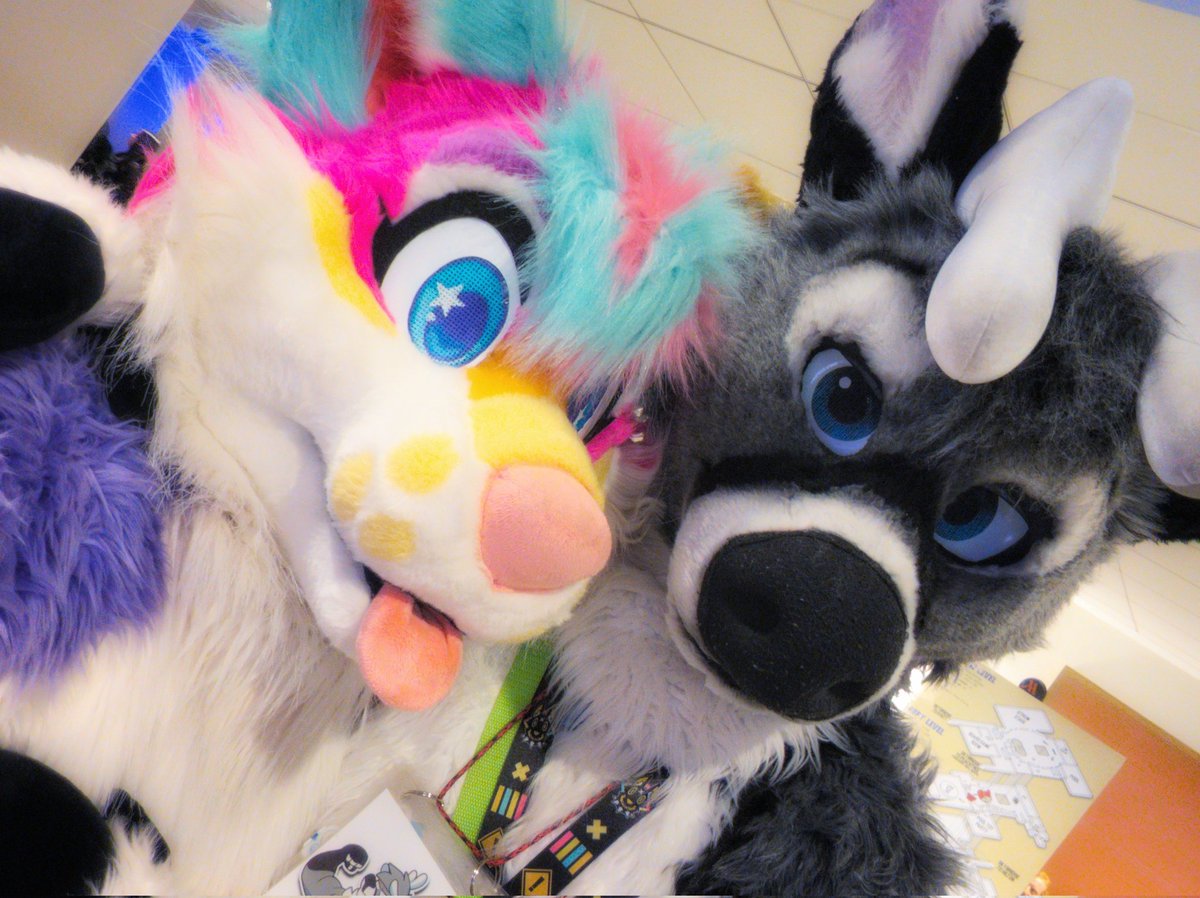 Cute lil selfie with a cute @Svixy from #FWA2024