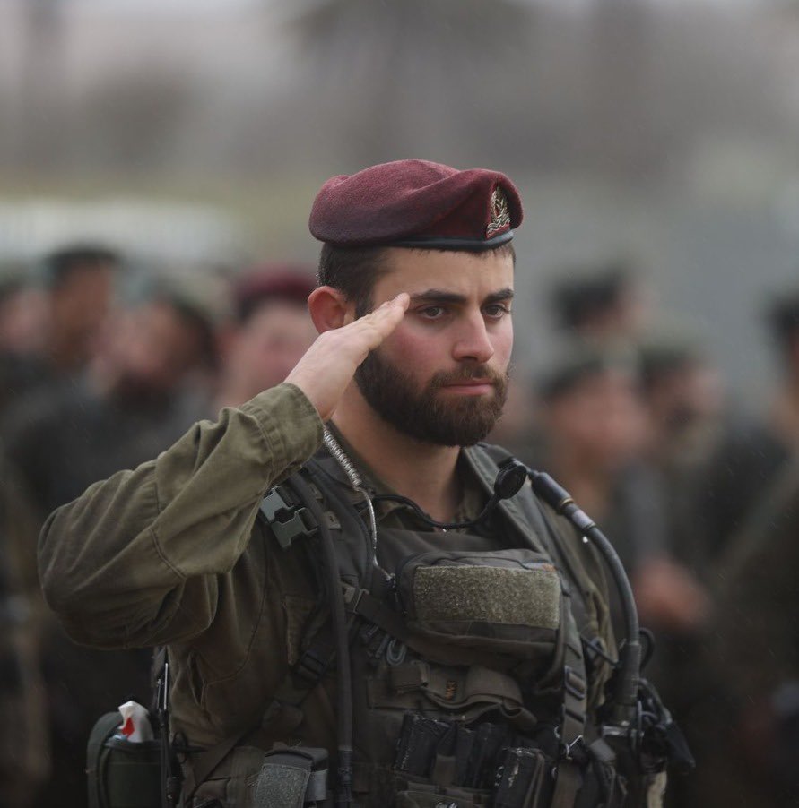 💔 Maj. Gal Shabbat, 24, a company commander in the Paratroopers Brigade’s 202nd Battalion, has succumbed to his wounds, following a May 15th battle against Hamas in northern Gaza.

May his memory be a blessing, always.