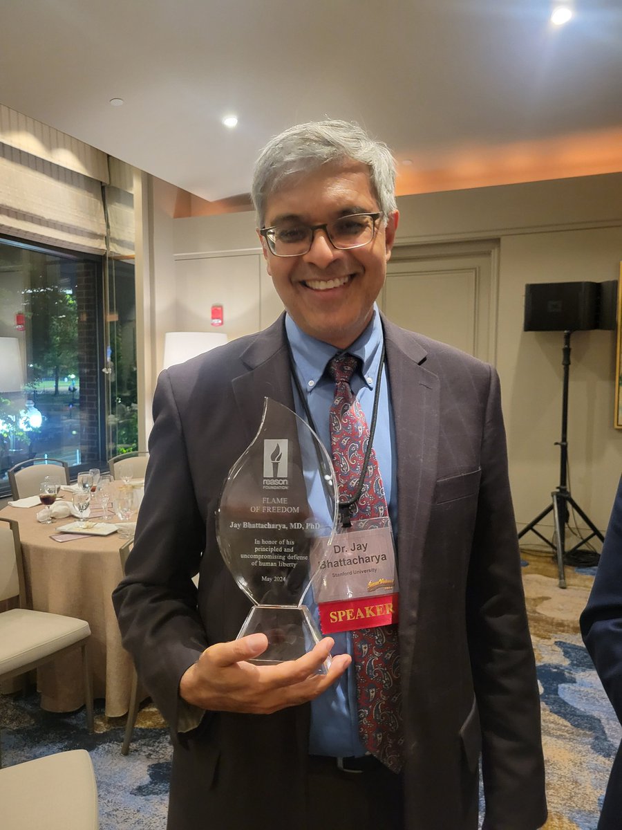 I'm grateful to the @reason foundation for honoring me with its Flame of Freedom award this year. It rightfully belongs to the millions of people censored in the name of public health by an government contemptuous of a basic civil right, free speech.