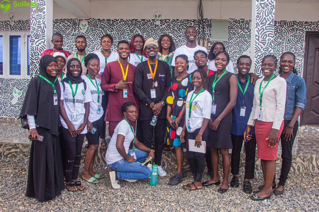 Say hello to the Future Food Heros from Ogun State currently at the Enterprise for Youth in Agriculture program by Soiless FarmLab and MasterCard Foundation. cc: @Letter_to_Jack @gbengasaka @tundeglasses @ayowisdom_